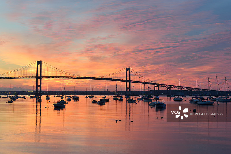 纽波特大桥日出图片素材