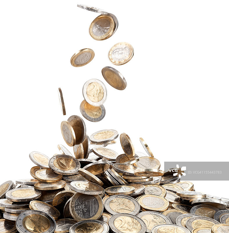欧元硬币落在钱堆上的动态图片素材
