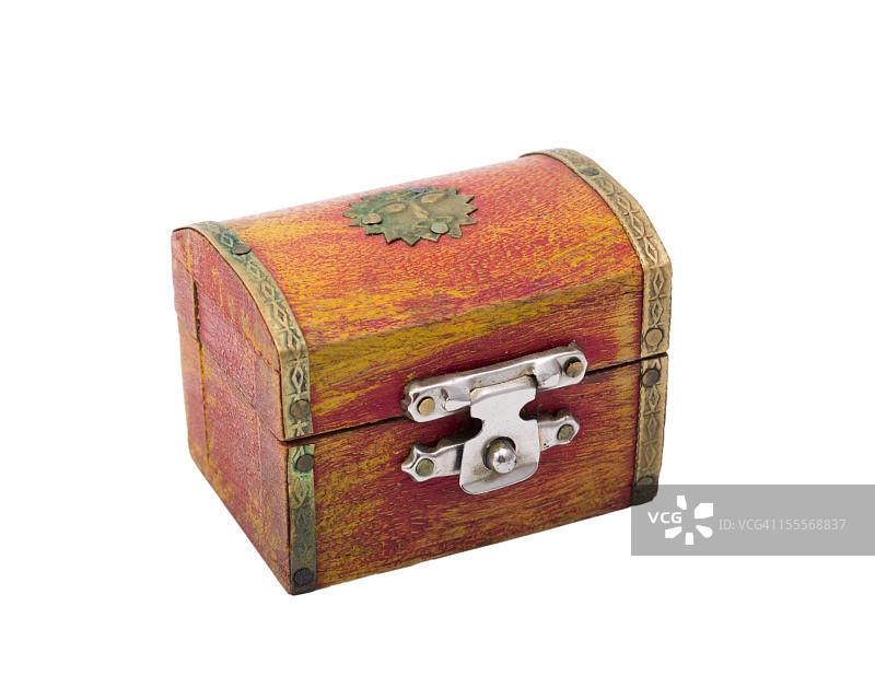 关闭的宝箱图片素材