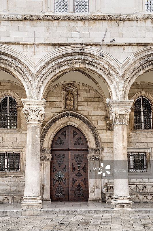 克罗地亚杜布罗夫尼克总督宫的正面入口图片素材