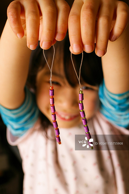 女孩和带子图片素材