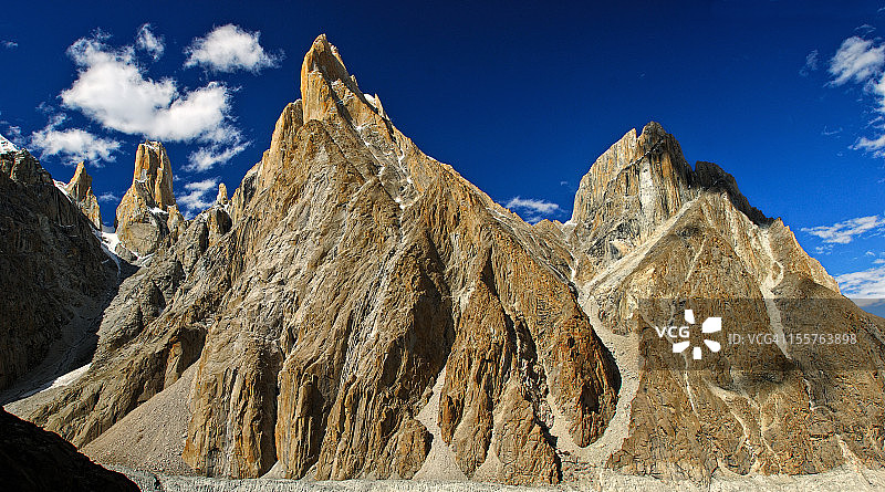 特朗戈群峰图片素材