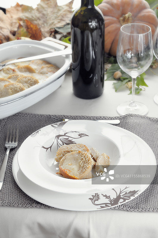 栗子泥塔雷吉欧奶酪粗面粉面疙瘩图片素材