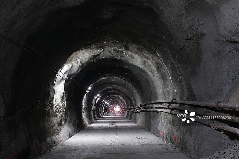 混凝土道路隧道图片素材