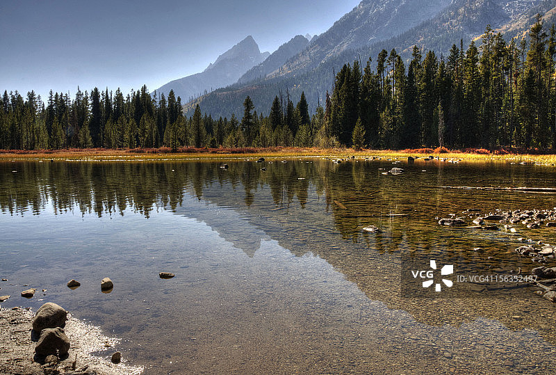 斯String湖倒影图片素材
