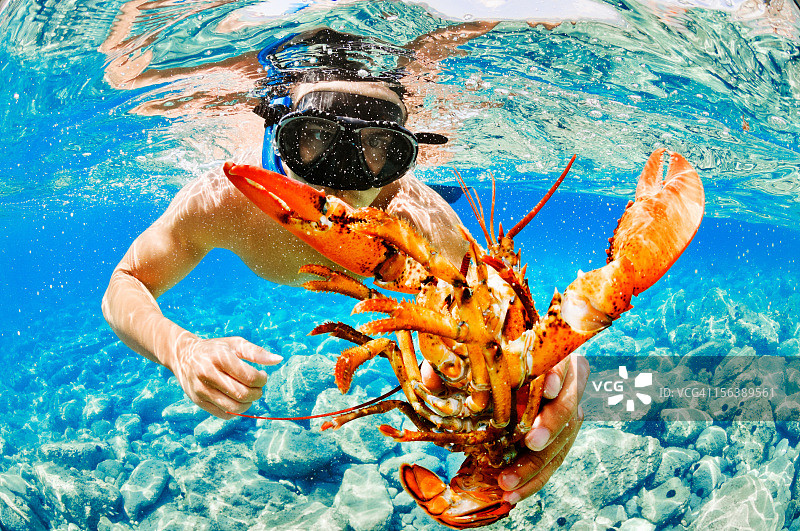 水下捕捞图片素材