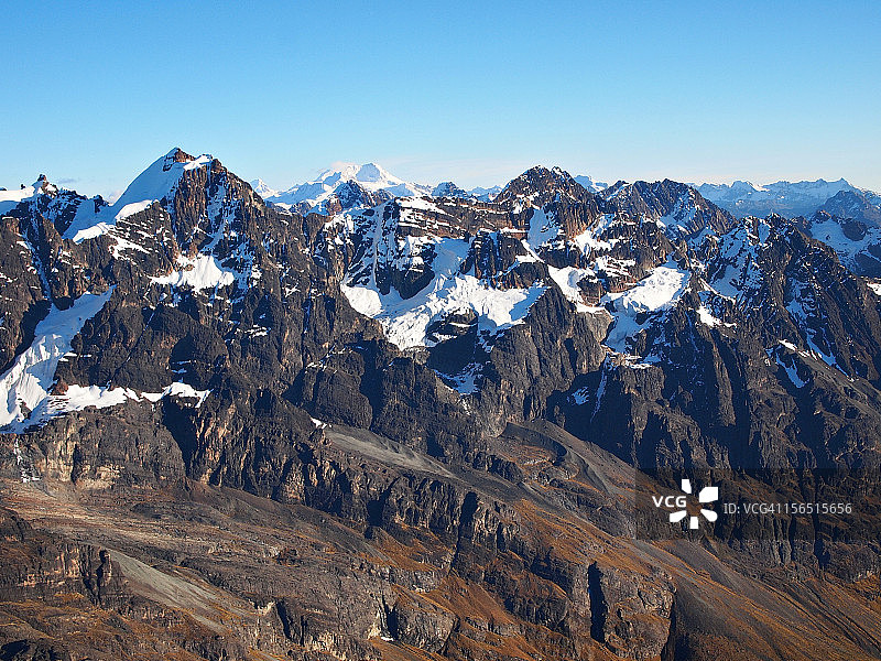 玻利维亚皇家山脉小阿尔帕马约峰图片素材