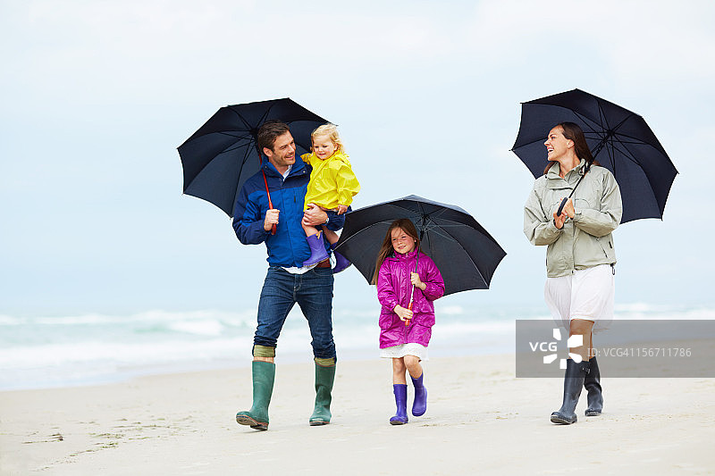 家庭散步图片素材