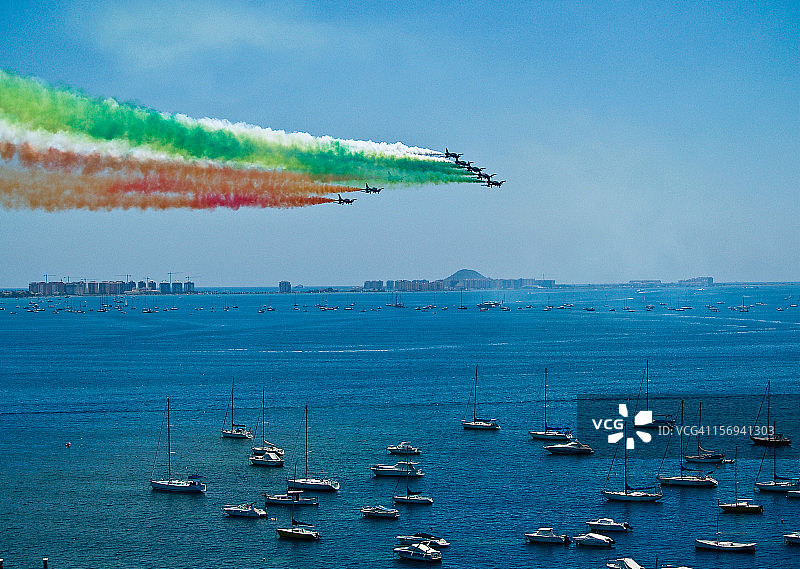意大利三色箭飞行表演队图片素材
