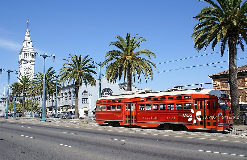旧金山 - 轮渡大厦与叮当车图片素材