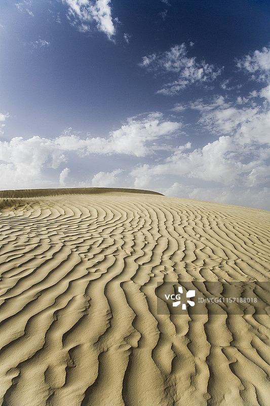 美丽的沙漠沙丘景观图片素材