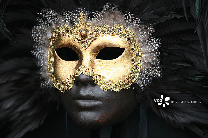 金色黑色狂欢节面具图片素材