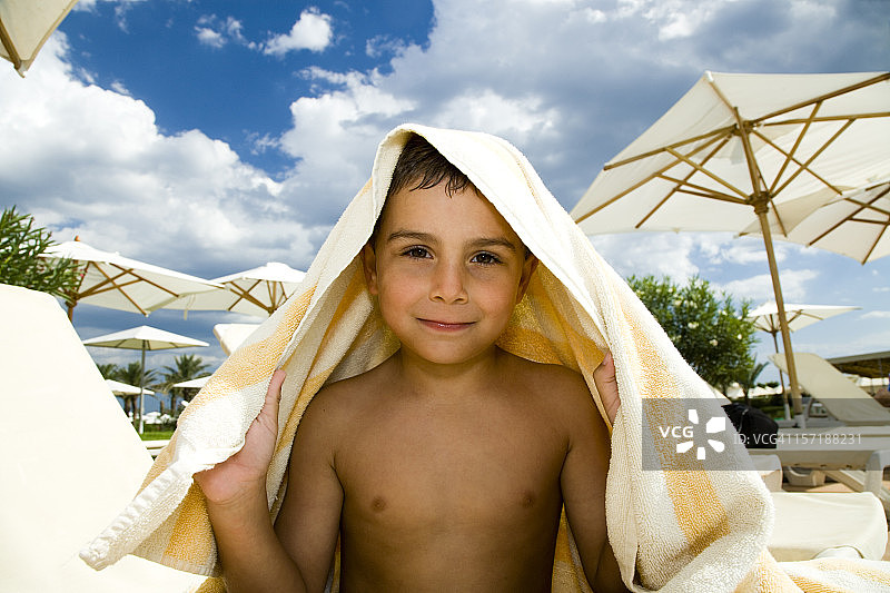 快乐男孩的暑假图片素材