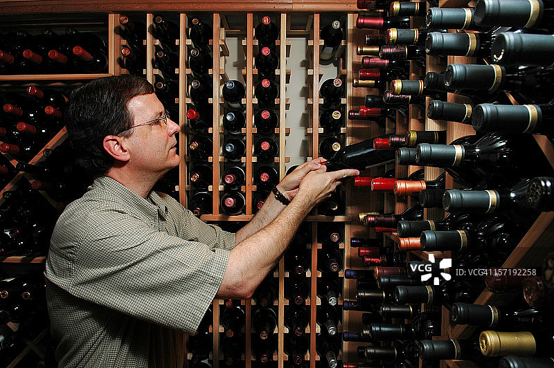 私人酒窖图片素材