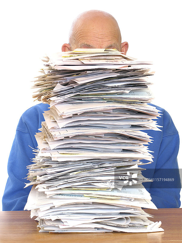 堆积如山的文件图片素材