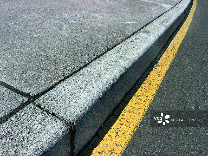 街道上路缘的特写图片素材