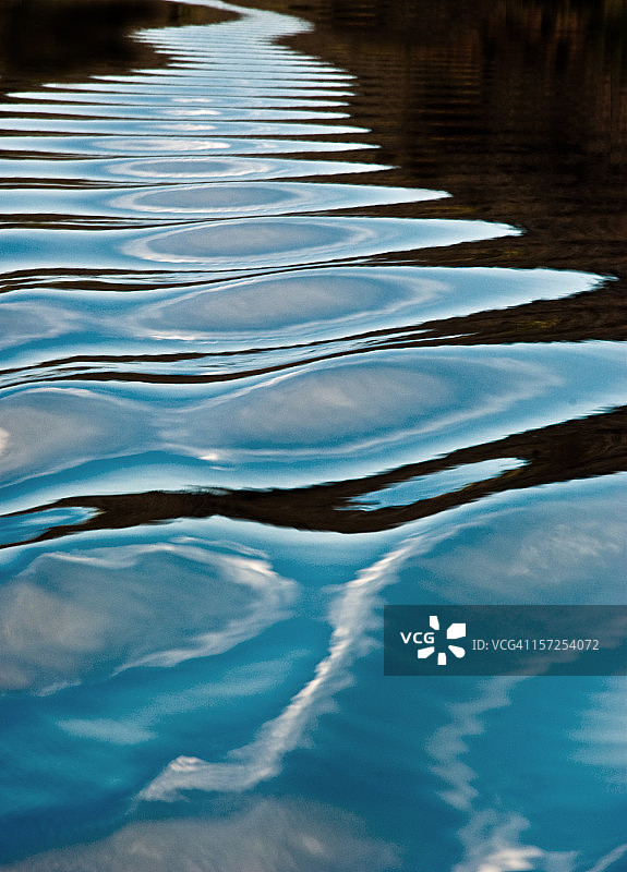 清晨醒来图片素材