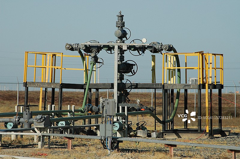 井口采油树图片素材