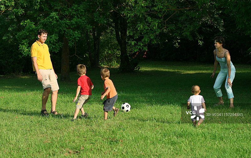 家庭足球图片素材