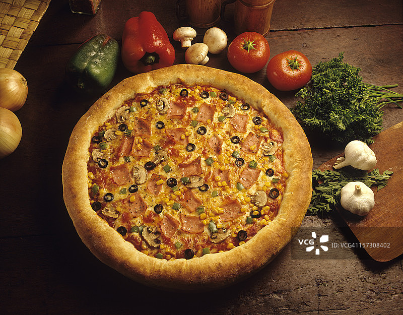 意大利香肠披萨图片素材