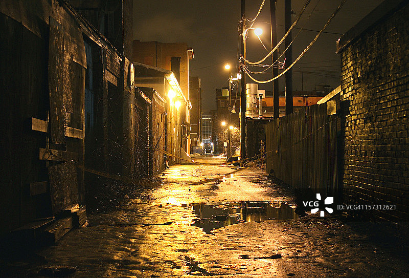 幽深的小巷图片素材