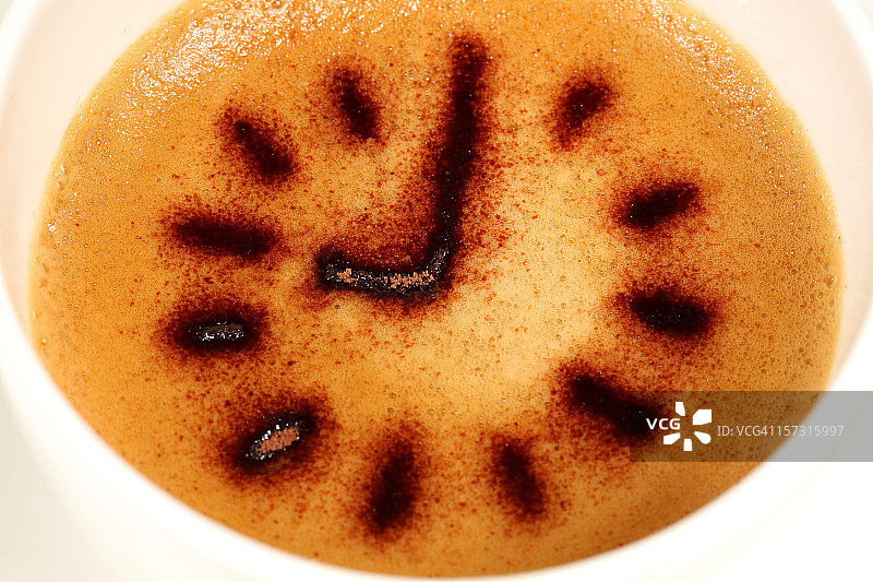 早上九点特写咖啡（上午 9 点或下午 3 点）图片素材