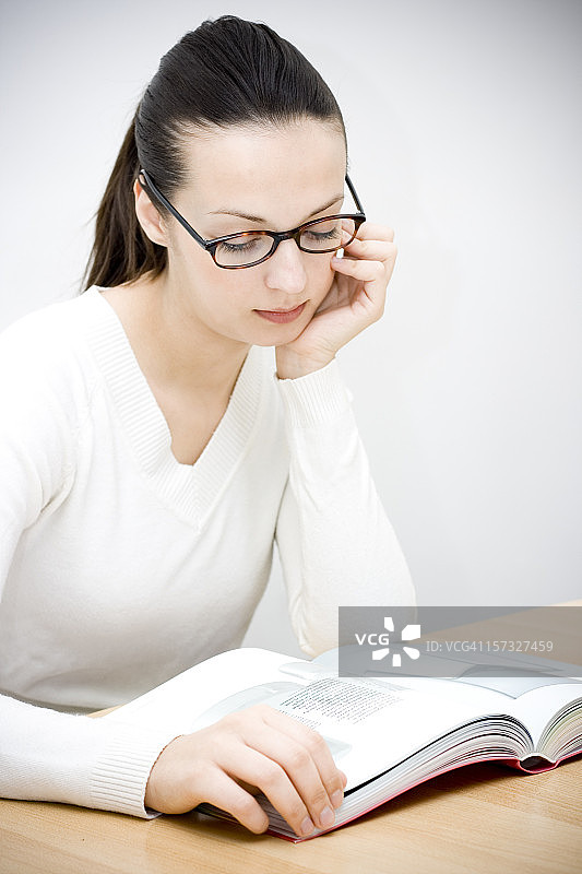 回到学校图片素材