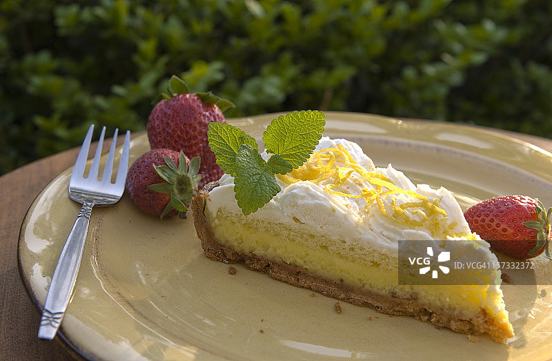 柠檬奶油蛋糕图片素材
