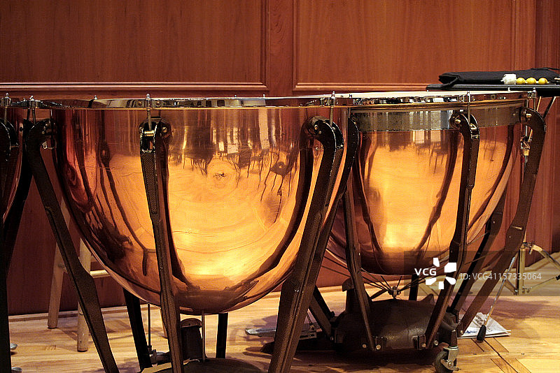 铜制定音鼓图片素材