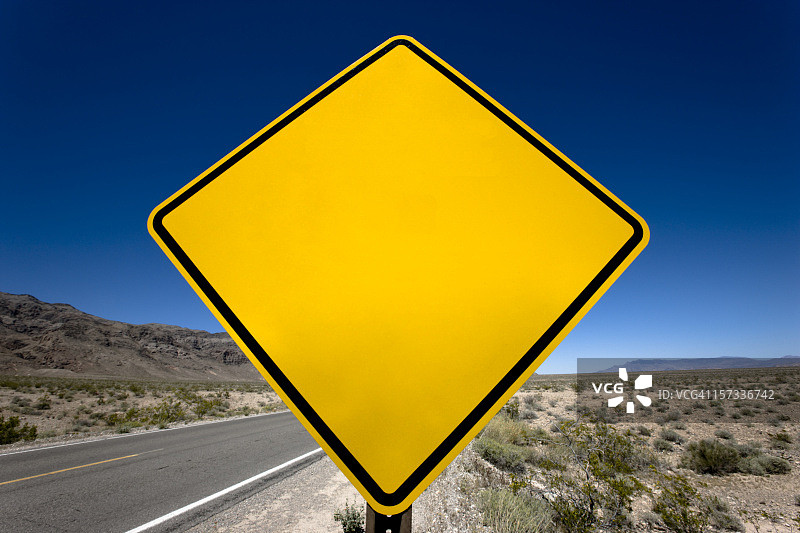 空白路标沙漠街道图片素材