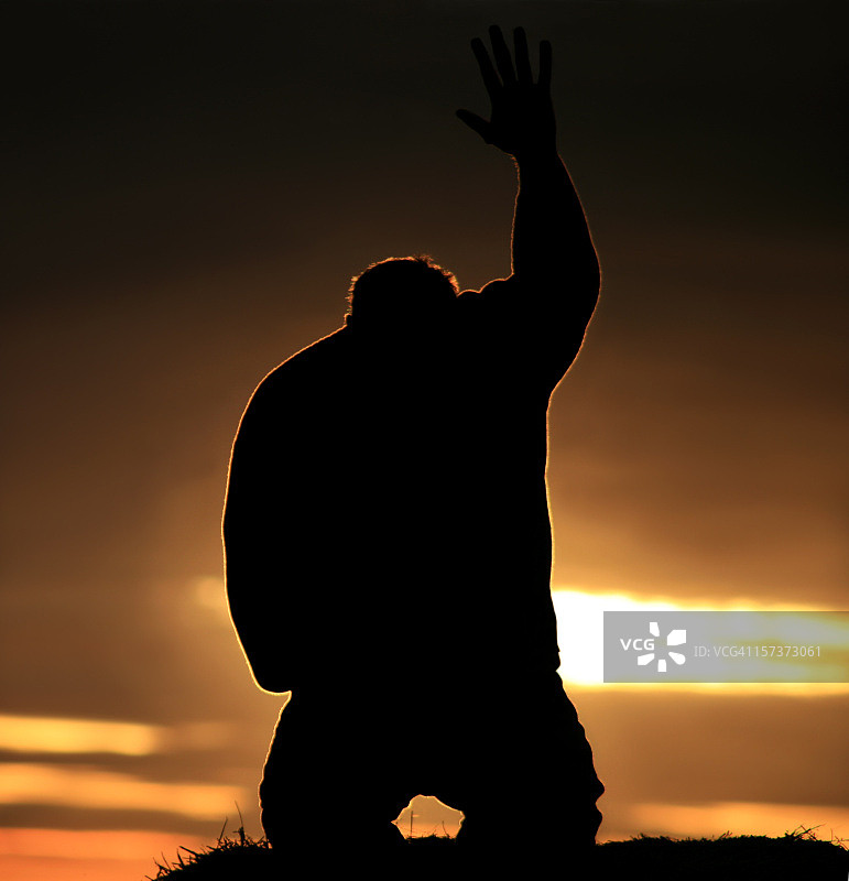 举手赞美和敬拜图片素材