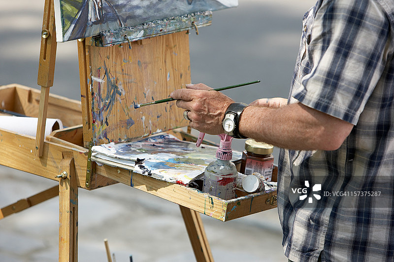 画家的托盘和画架图片素材