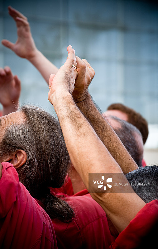 举起双手图片素材