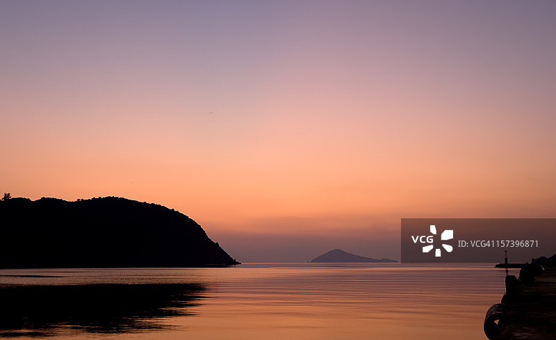 帕特莫斯岛的彩绘天空图片素材