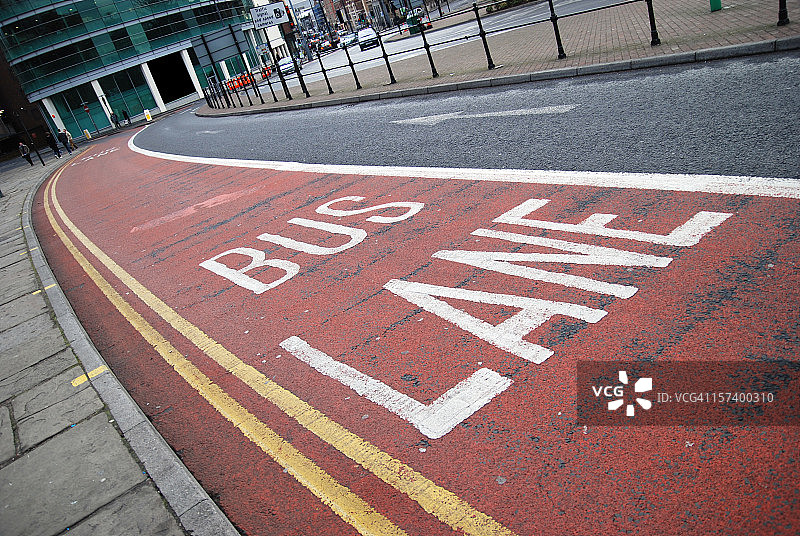 公交车道图片素材