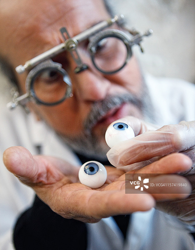 眼科医生图片素材