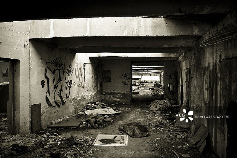 废弃的工业建筑图片素材