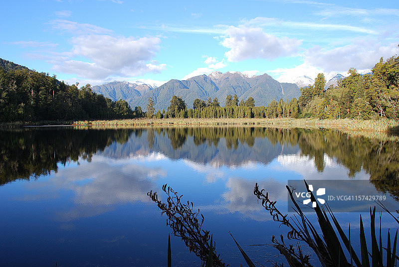 马瑟森湖，新西兰西海岸图片素材