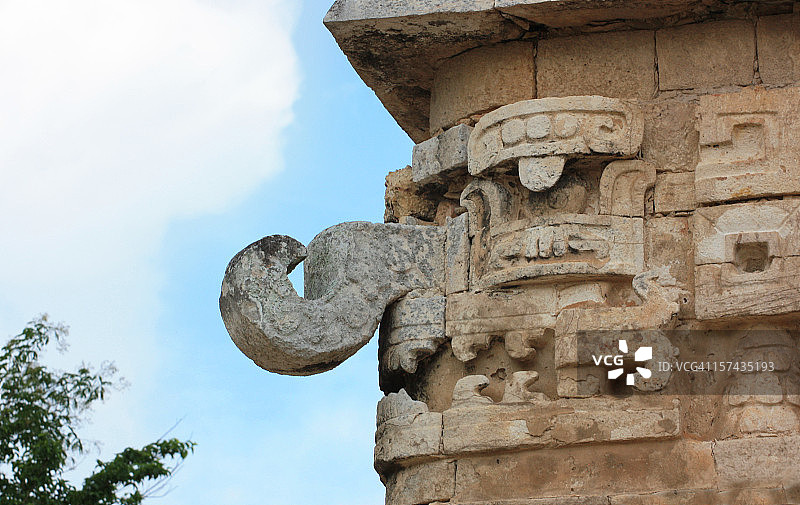 雕刻板寺庙图片素材