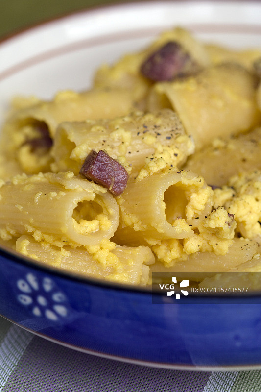 奶油培根意大利面（特写）图片素材