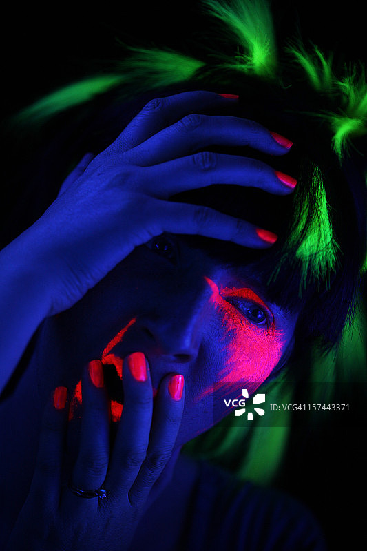 霓虹灯人像图片素材