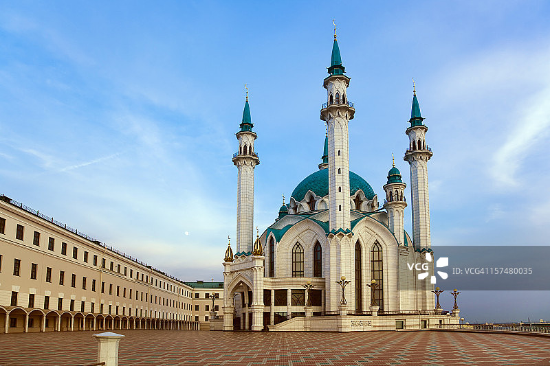 喀山谢里夫清真寺日落景观图片素材