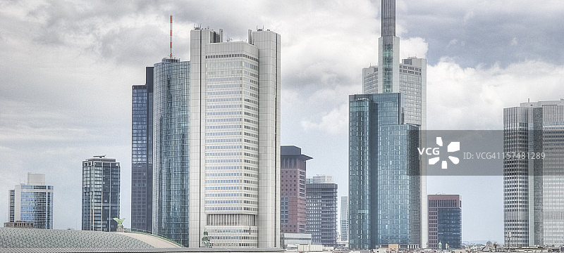 法兰克福天际线：市中心金融区（HDR）图片素材