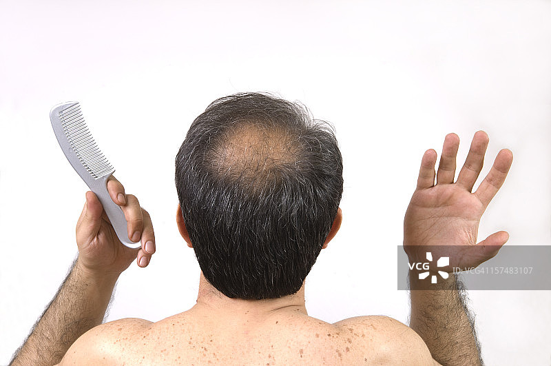 光头男人图片素材