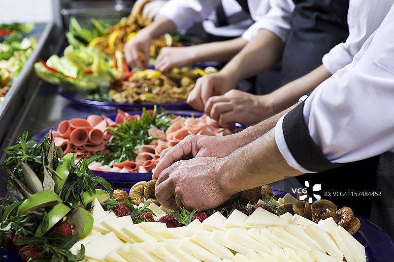 厨师准备早餐图片素材