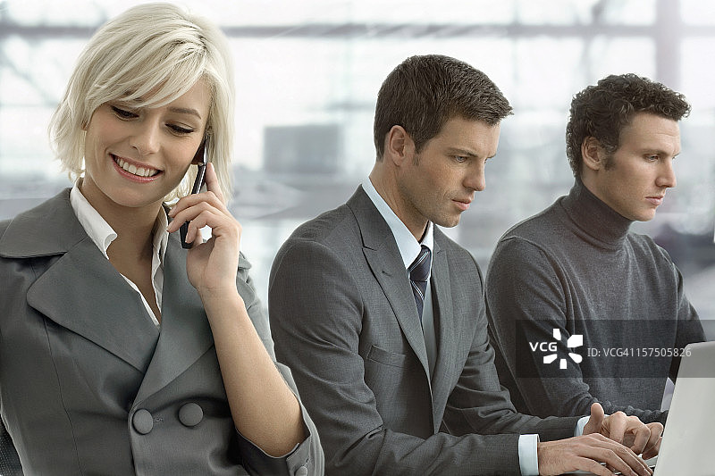 三位商务人士图片素材