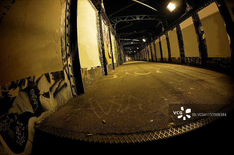 城市垃圾摇滚风图片素材