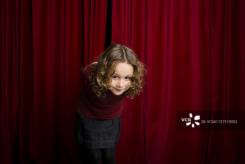 向观众敬礼图片素材