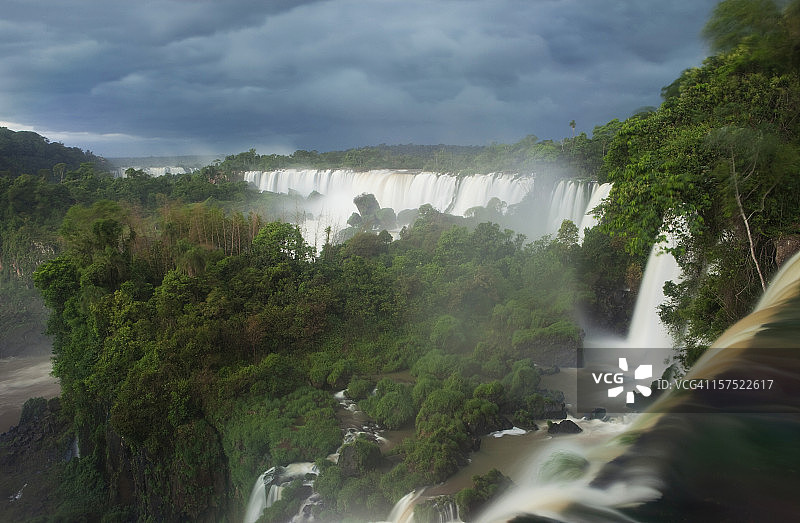 阿根廷伊瓜苏瀑布图片素材