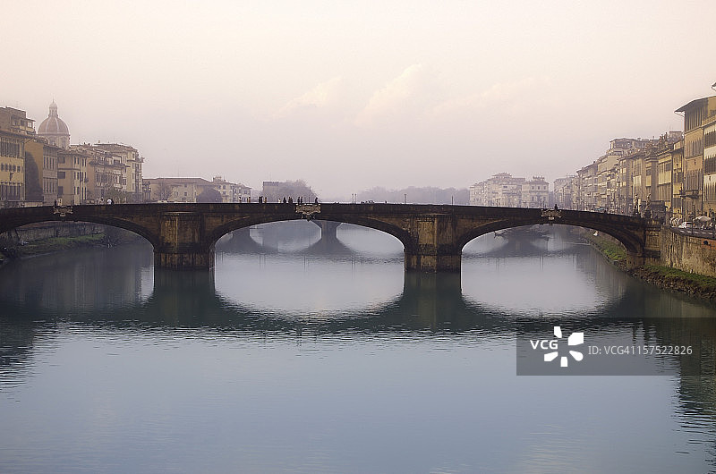 佛罗伦萨的倒影图片素材